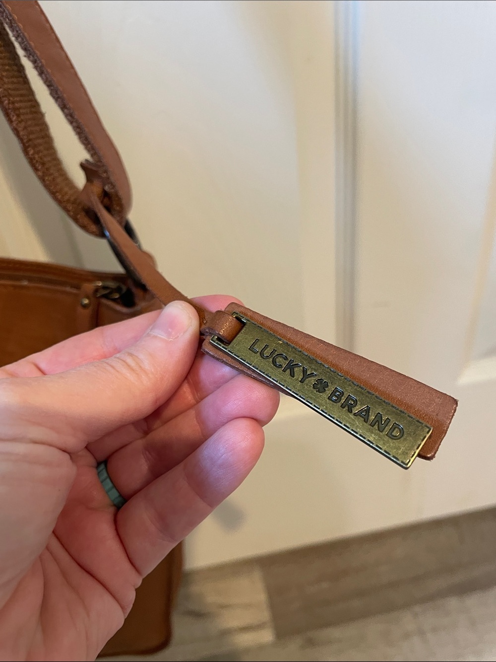 Lucky Brand Crossbody Leather Purse - Picture 3 of 5